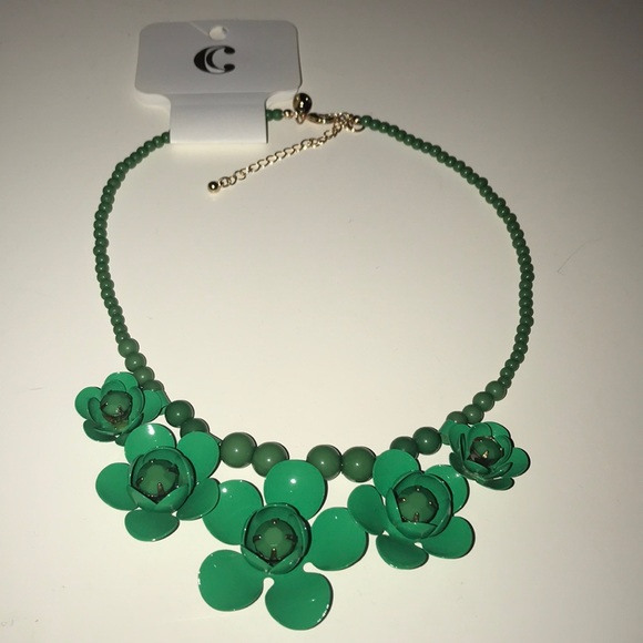 Charming Charlie Jewelry - Charming Charlie green necklace, NWT! Charming Charlie Jewelry - Charming Charlie green necklace, NWT!